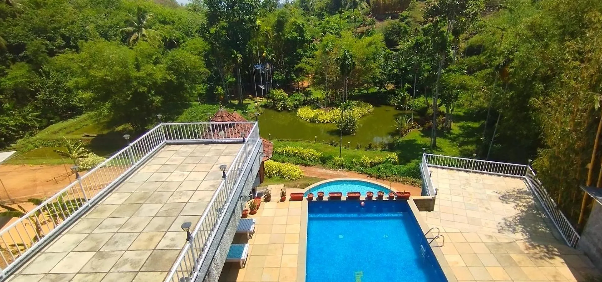 Thenmala Ecoresort Punalūr ホテル